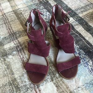 Hinge heeled booties - burgundy - size 8.5